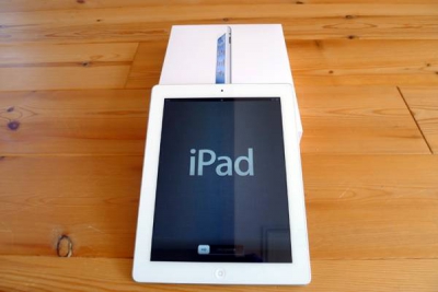 新型iPad第3世代 32GB Wi-Fi 